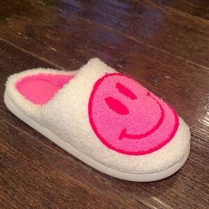 Fuzzy Slippers with Pink Smiley Face 5/6